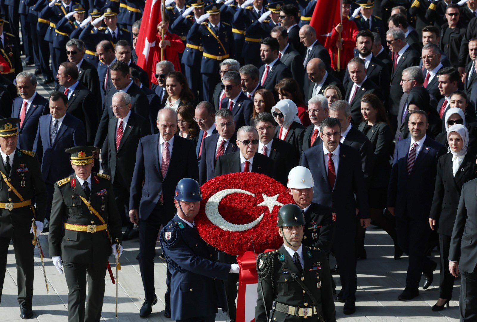 ANITKABİR ZİYARETİ