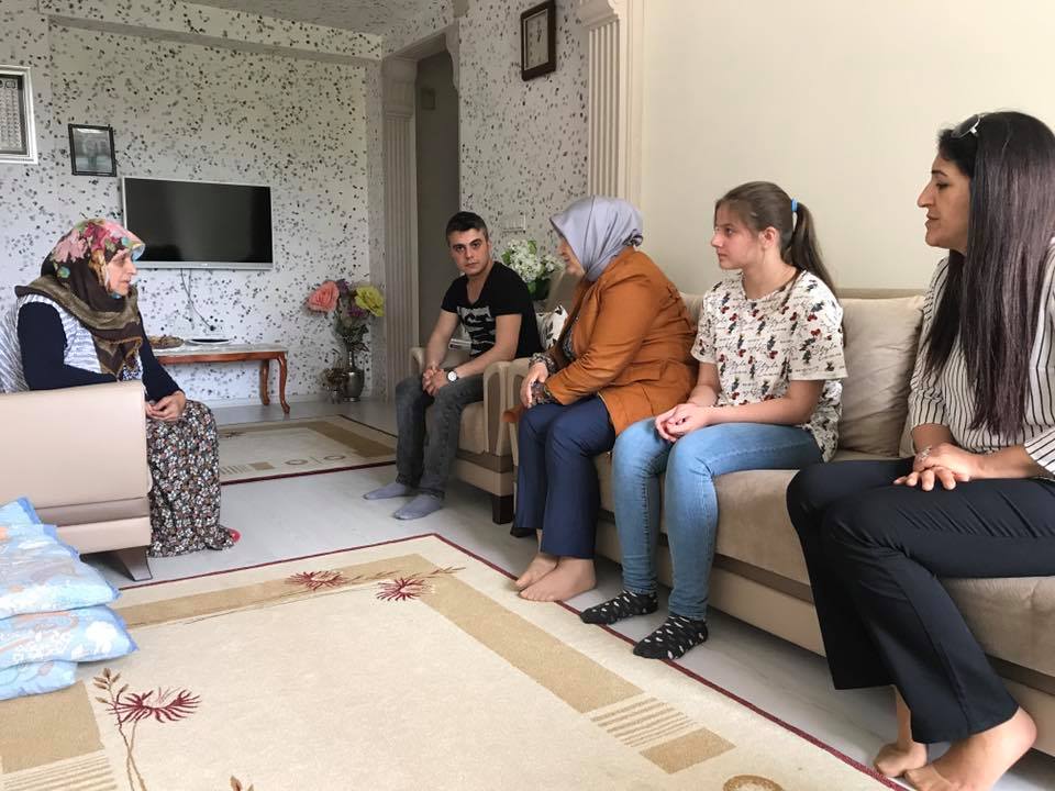 Gölyaka Ilçemizde, Yakalandigi Amansiz Hastalik Sonucu Geçtigimiz Günlerde Vefat Eden Basri Balay Hemsehrimizin Ailesine Taziye Ziyaretinde Bulunduk.