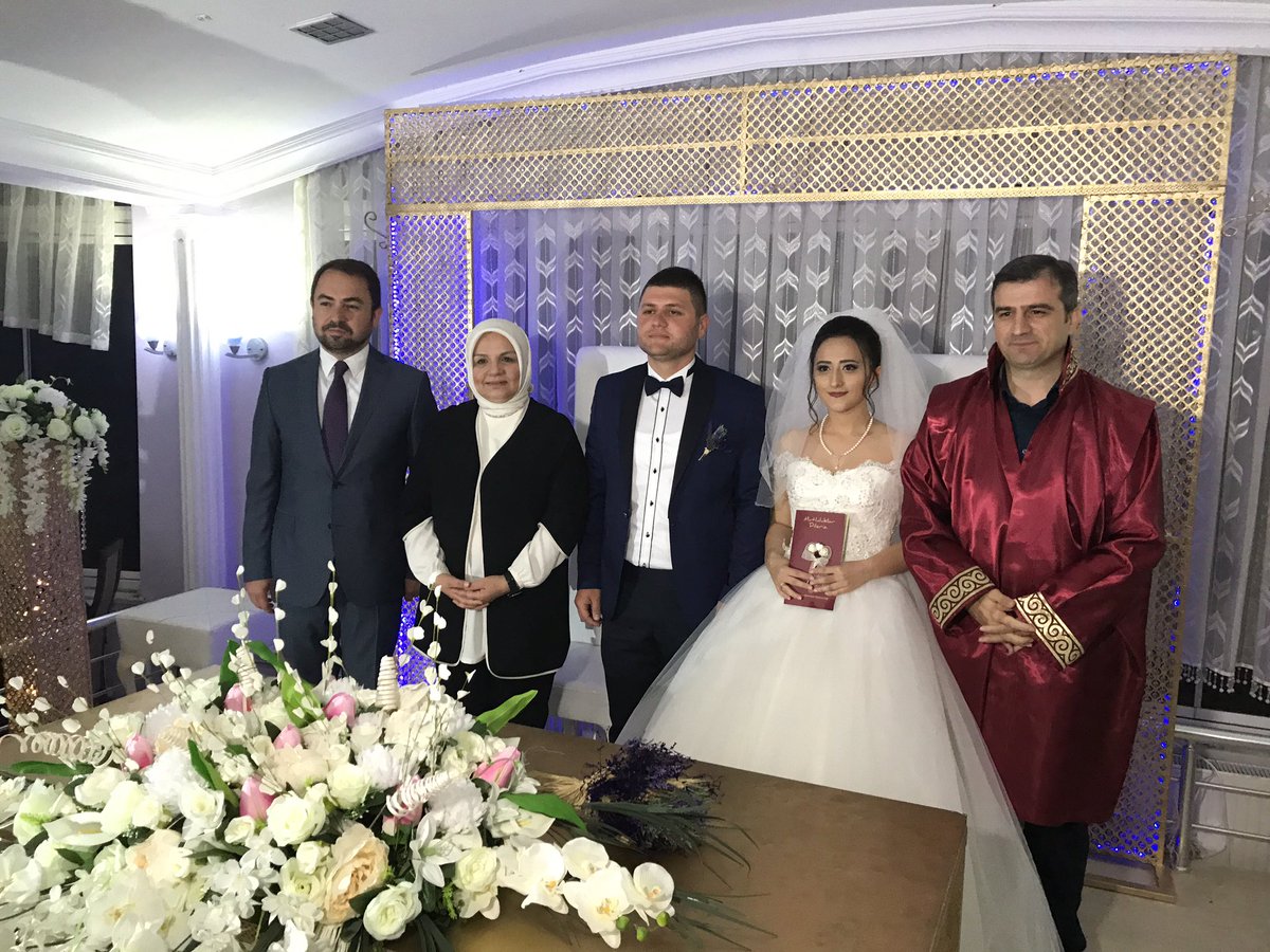 Akçakoca Gençlik Kollari Teskilatimizdan Gürkan Evladimi Ile Gülsah Kizimizin Mutluluguna Sahitlik Ettik