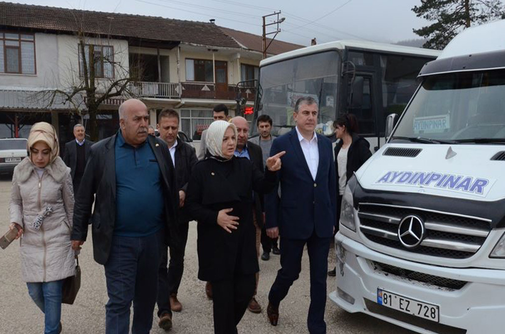 Aydinpinar Köyüne Giderek  Hem  Vatandaslarin Sorunlarini Dinledik Hem De Cumhurbaskanligi Hükümet Sistemini Anlattik