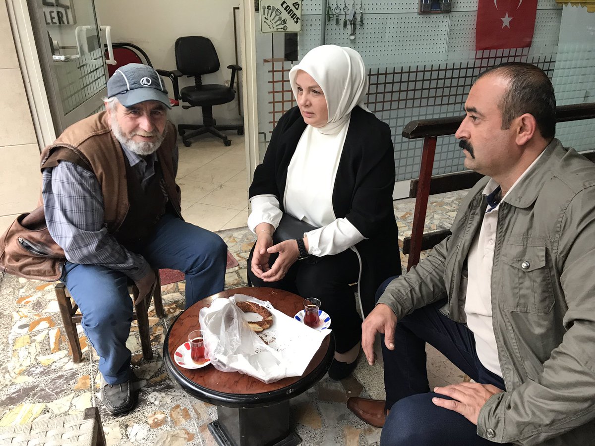 Yilmaz Ocak Pasaji Esnafimiz ile Simit Çay Sohbeti Yaptik