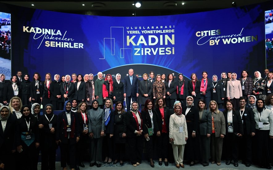 ULUSLARARASI YEREL YÖNETİMLERDE KADIN ZİRVESİ 