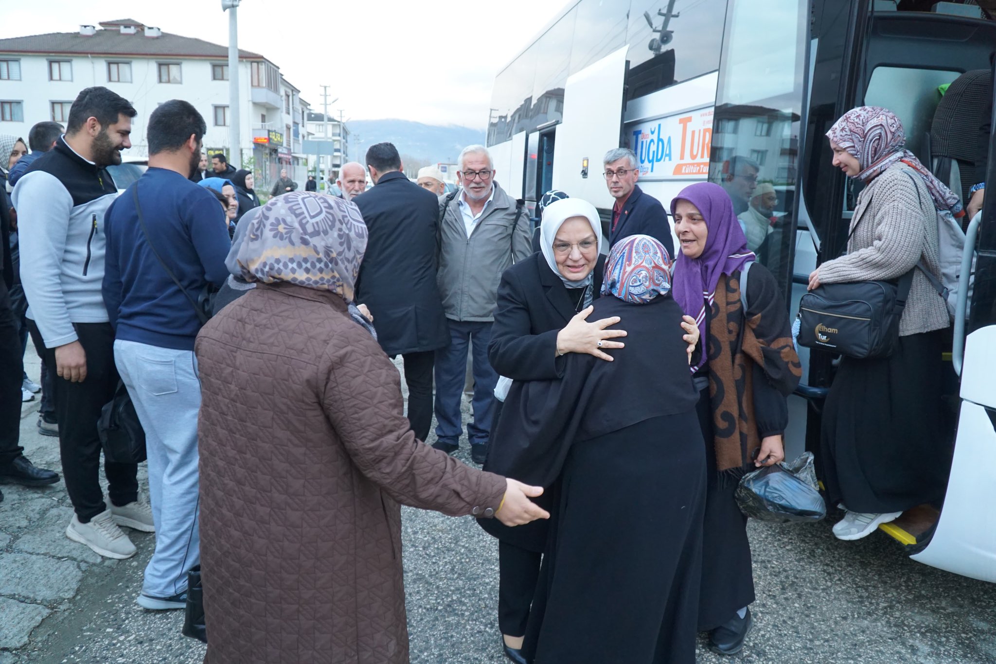 ŞÜKÜR KAVUŞTURAN'A