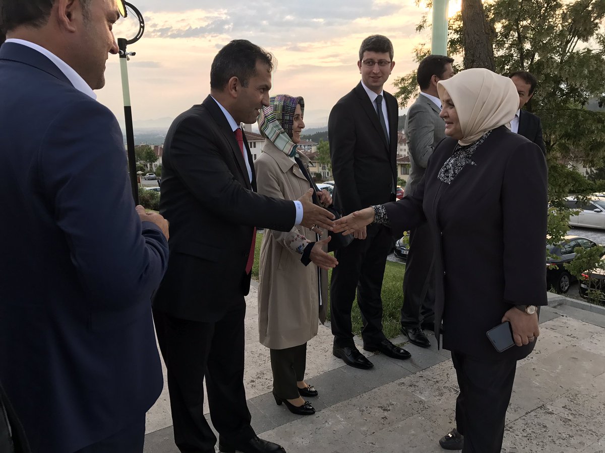 Görev Süresi Dolan Adliye Mensuplarina Veda Yemegine Katildik. 
