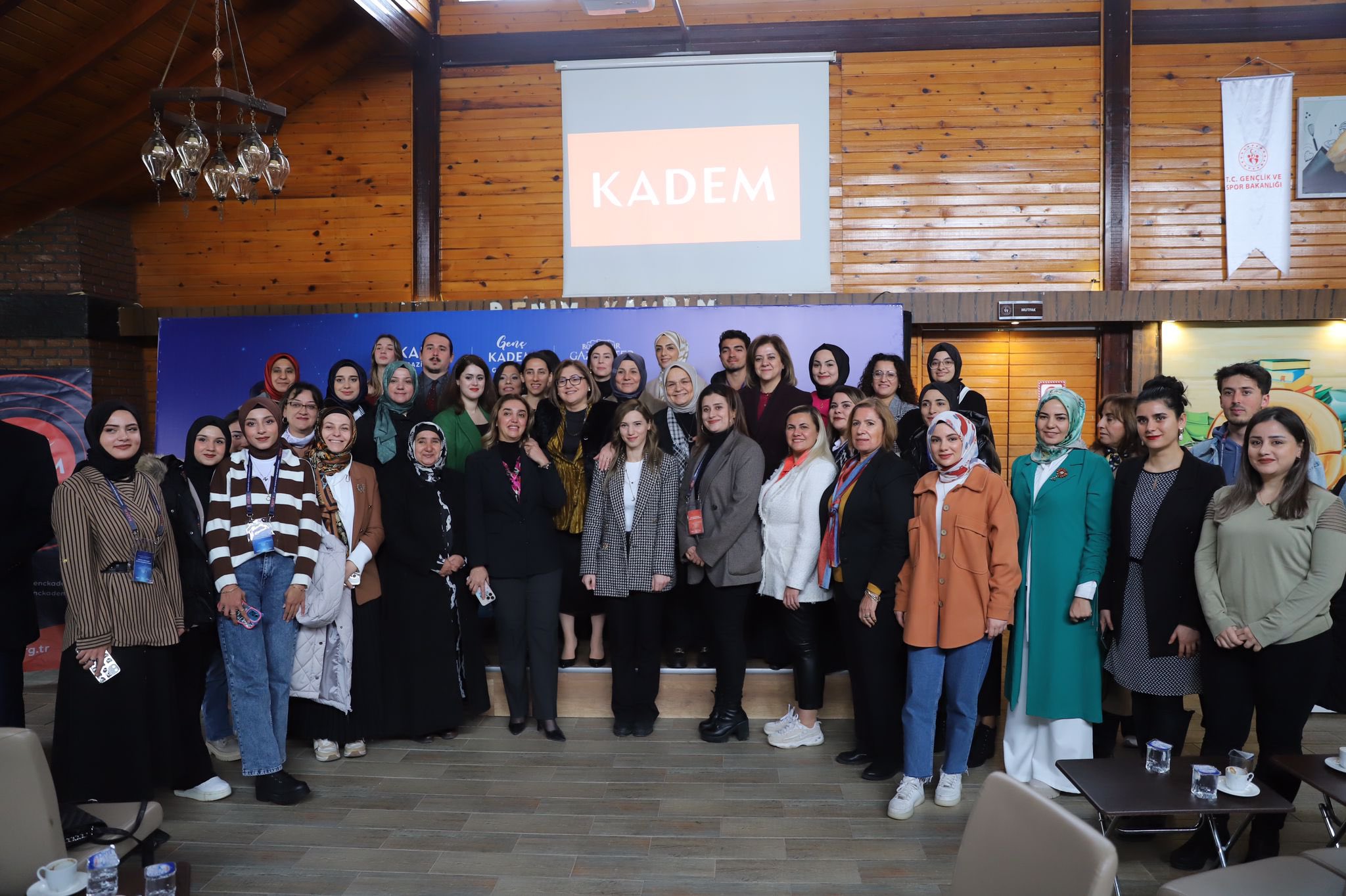 GAZİANTEP KADEM'İN GENÇLİK ÇALIŞTAYINA KATILDIK
