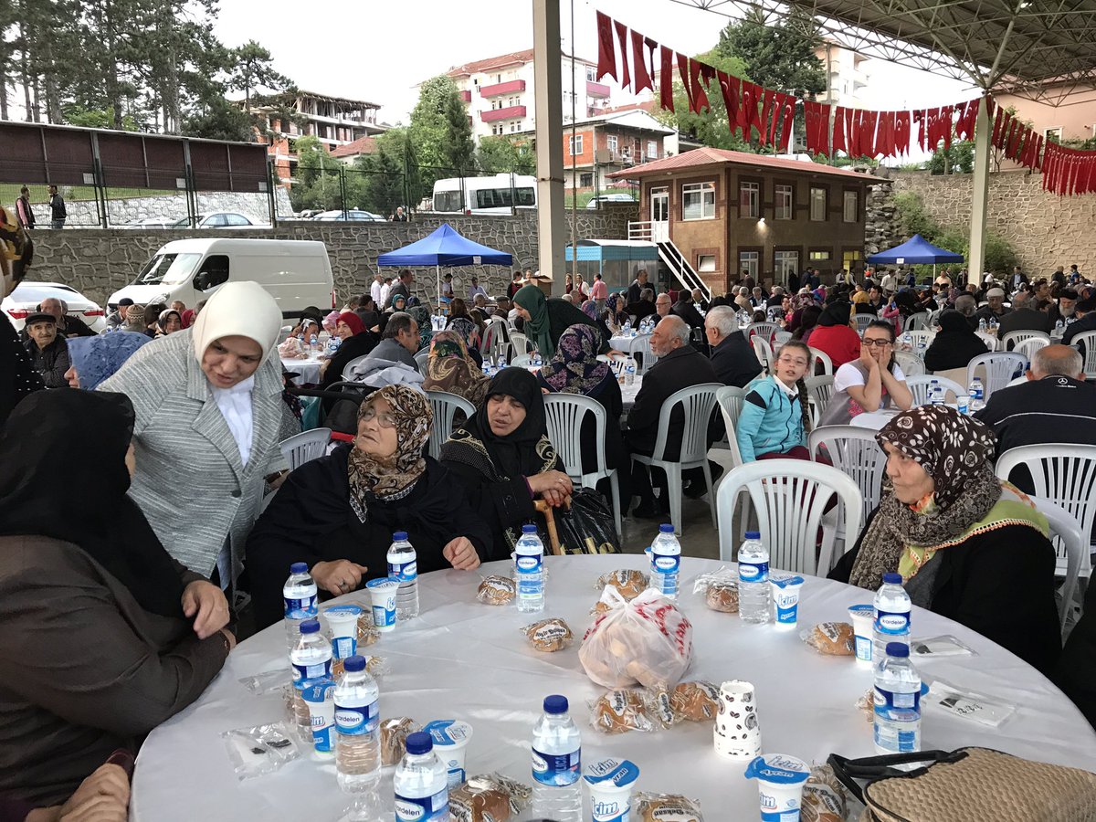Gümüsova Ilçemizde Teskilatimiz Ve Hemserilerimizle Birlikte Iftar Bereketini Paylastik.