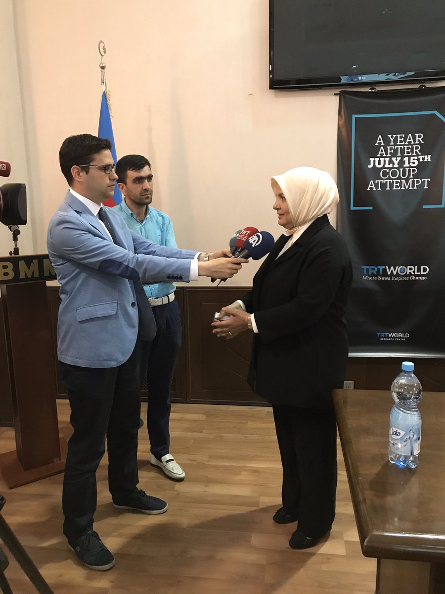 15 Temmuz Etkinlikleri Kapsaminda Bulundugumuz Azerbaycan'da Basin Mensuplarinin Sorularini Cevapladik  (1)