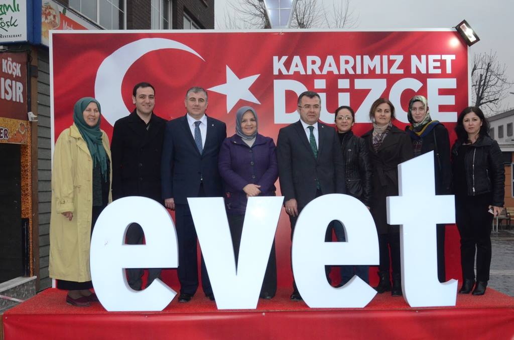  AK Parti Düzce Teskilati Olarak  Cumhurbaskanligi Hükümet Sistemi Referandumu öncesinde Çalismalarimizi Sürdürüyoruz