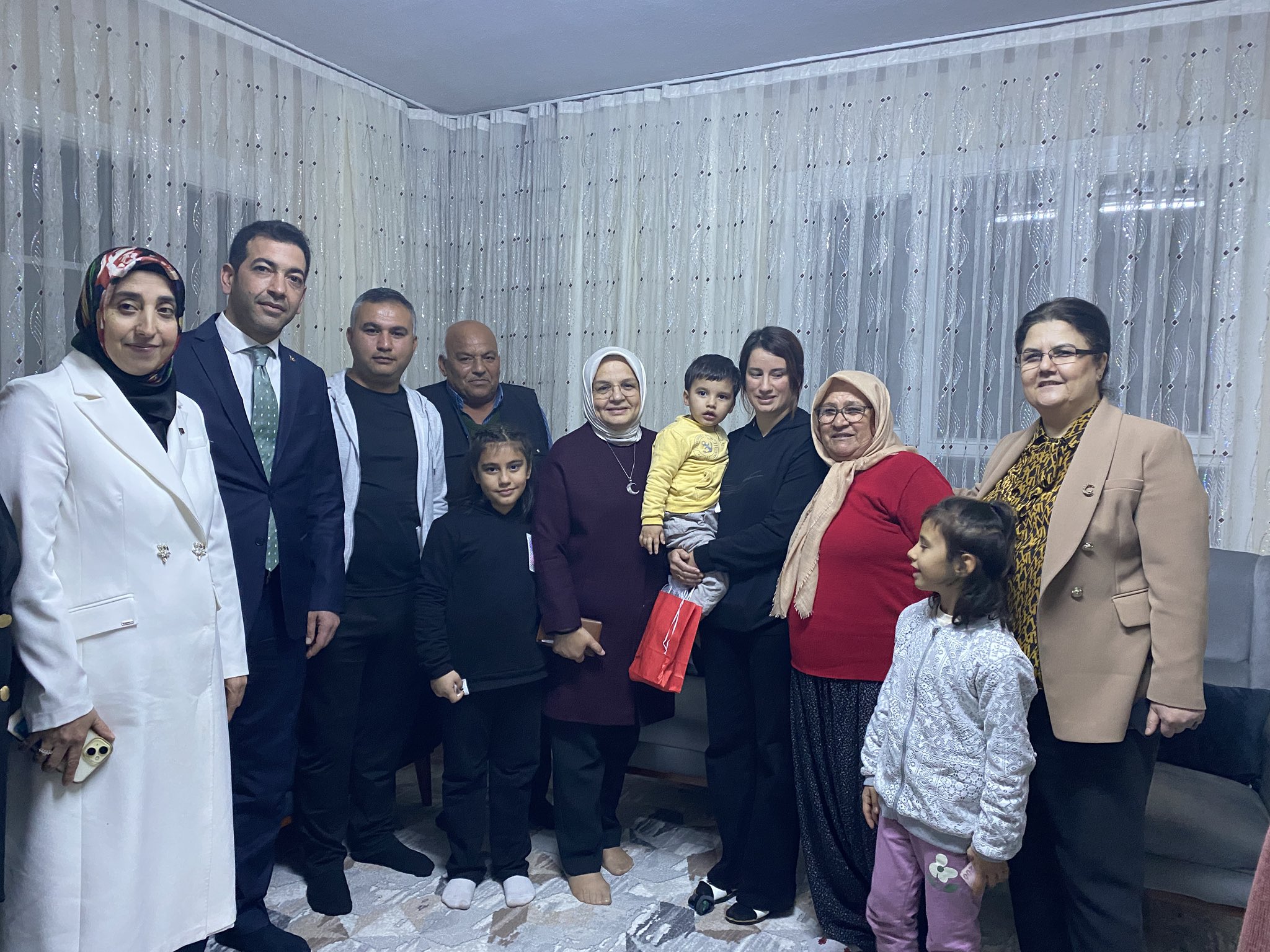 ÖZEL GEREKSİNİMLİ AİLELERİMİZİ ZİYARET ETTİK