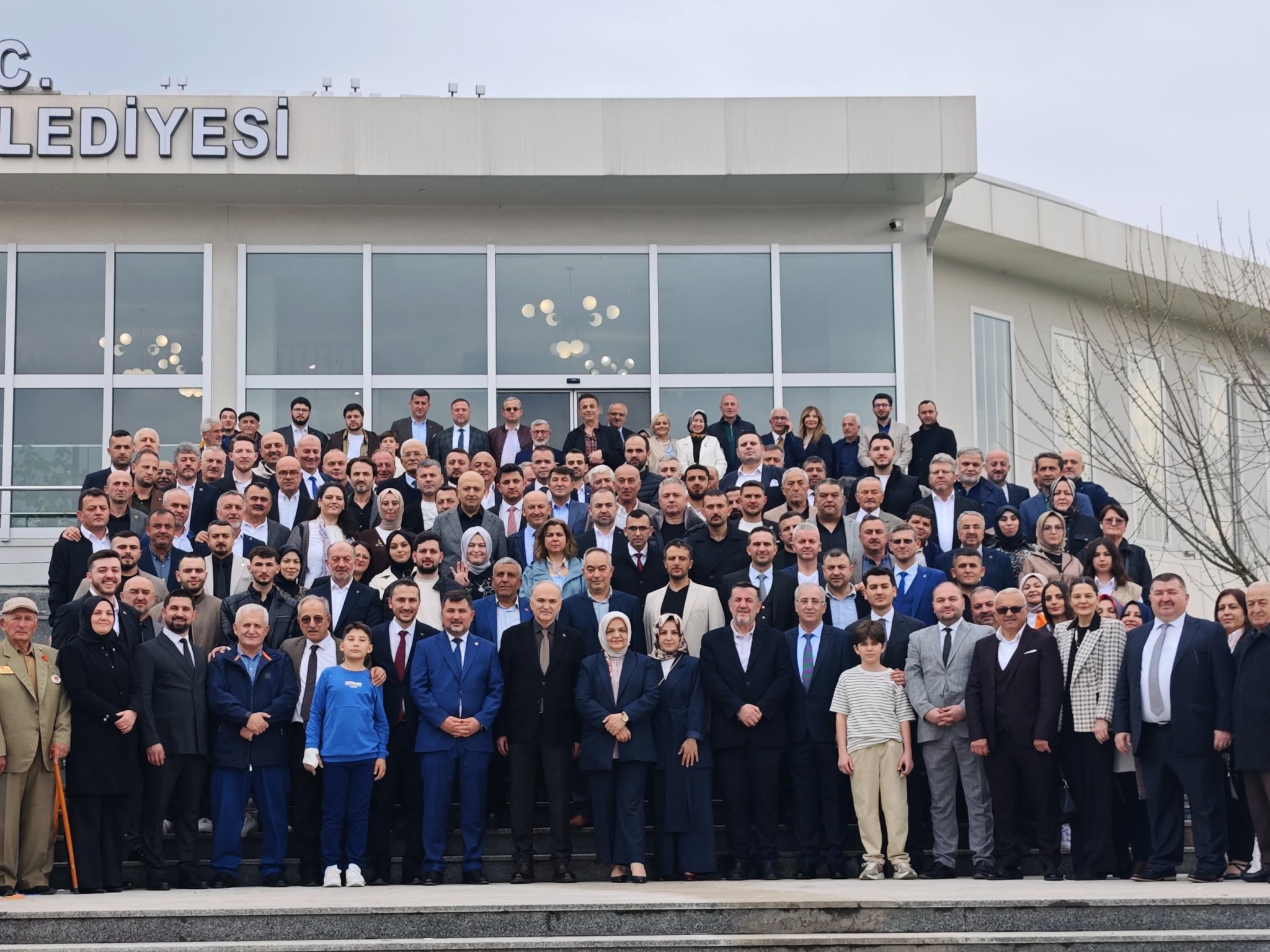 DÜZCEMİZ'DE BAYRAM SEVİNCİ