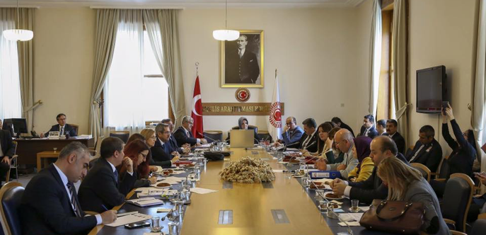 Aile Bütünlügü ve Bosanma Olaylarini Arastirma Komisyonu olarak ilk toplantimiz
