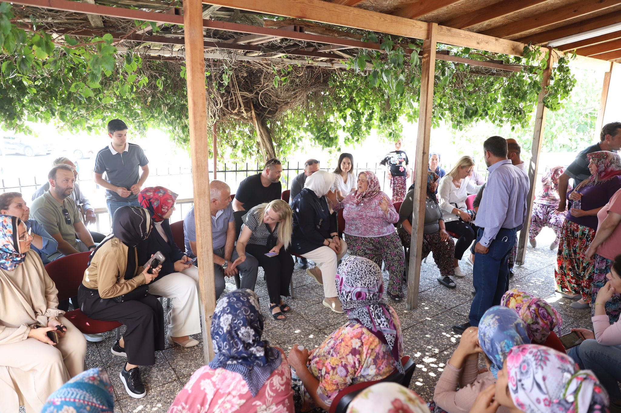 İZMİR'DE YANGIN BÖLGESİ'NDEYİZ