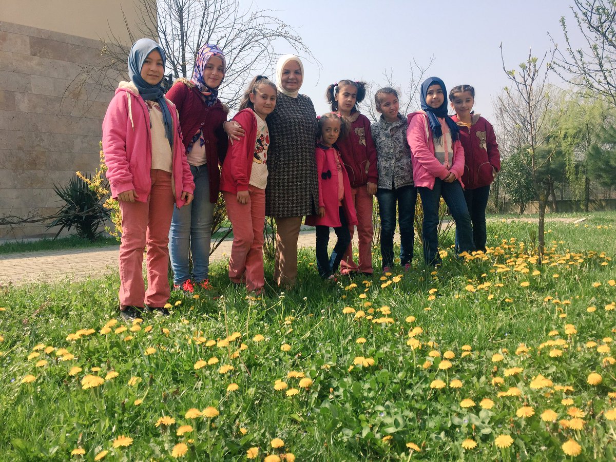 HAK-IS ve ÖZ AGAÇ IS Sendikasi Tarafindan Düzenlenen Program ile Fehmi Öney Sevgi Evindeki Çocuklarimiz ile Bir Araya Geldik