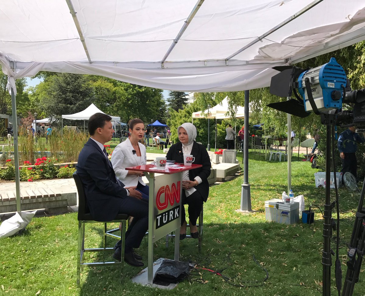 CNNTÜRK 'De Dicle Canova Ile Temmuz 2016 Gecesini ve TBMM'den Birlikte Yaptigimiz Ilk Canli Yayini Konustuk