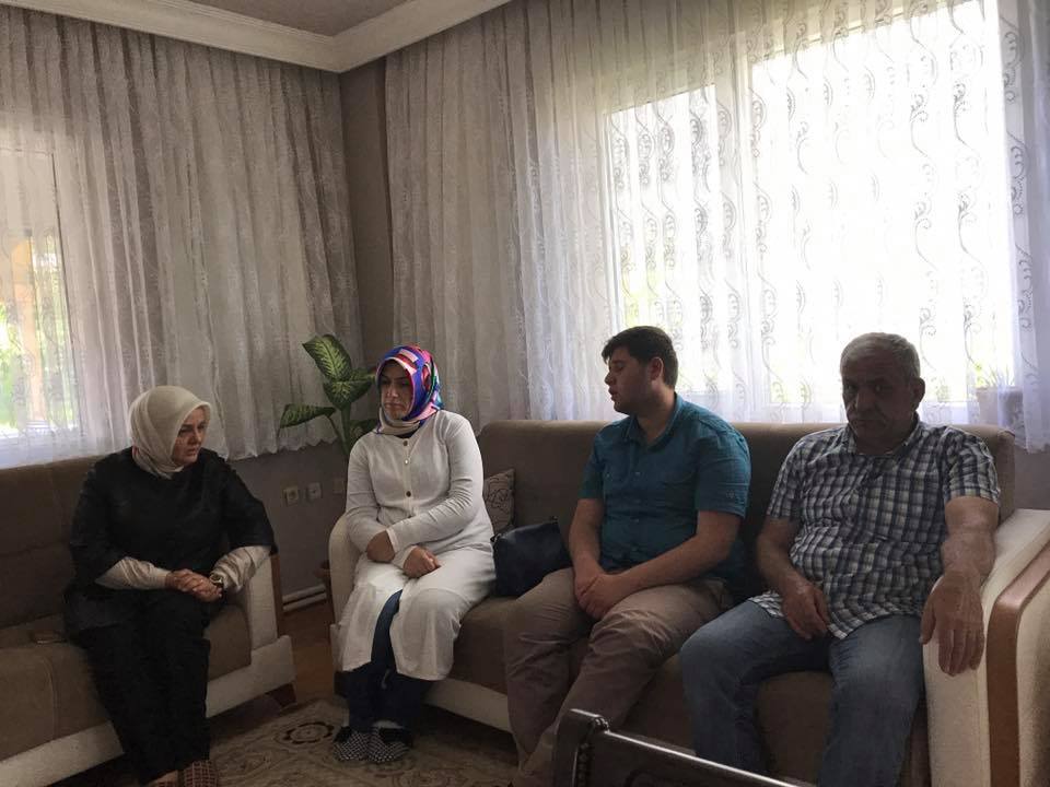 Cumayeri gençlik Kollari Baskanimiza Ve Ailesine Bugün Ebediyete Ugurladiklari Amcalari Adem Sezgin Için Taziye Ziyaretinde Bulunduk.
