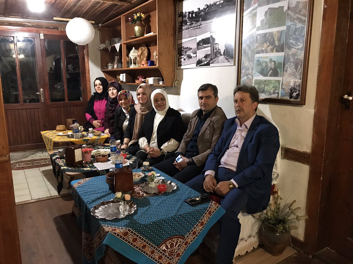 Akçakoca'da Programlar Sonrasi Teskilatimiz Ile Bir Kahve Molasi Verdik 