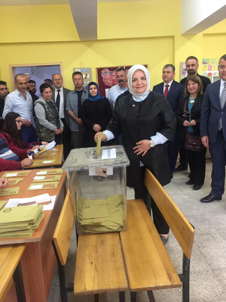 Sehit Tegmen Ugur Altan Ilkokulunda oyumuzu kullandik.