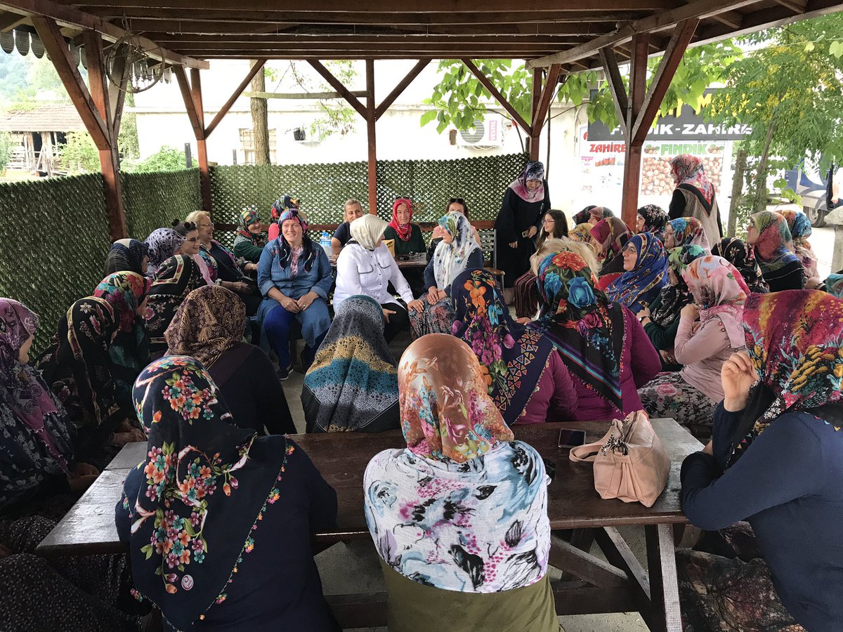 Akçakoca Altinçay Köyünde Emine Kardesimizin Davetine Icabet Ettik. Gölet Yapim Süreci, Findik vebenzeri Soru ve Beklentilerini Dinledik.