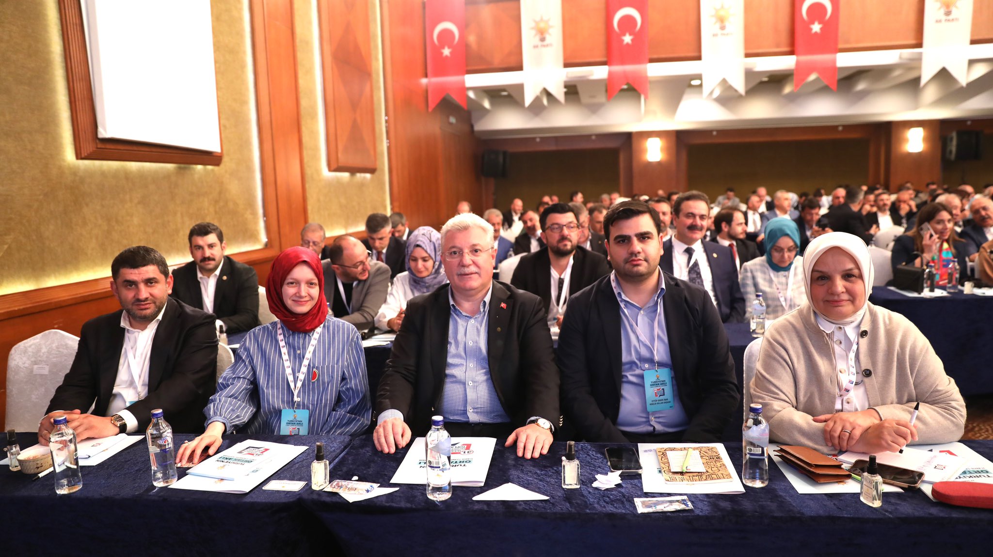 AK PARTİ İŞTİŞARE VE DEĞERLENDİRME TOPLANTISI