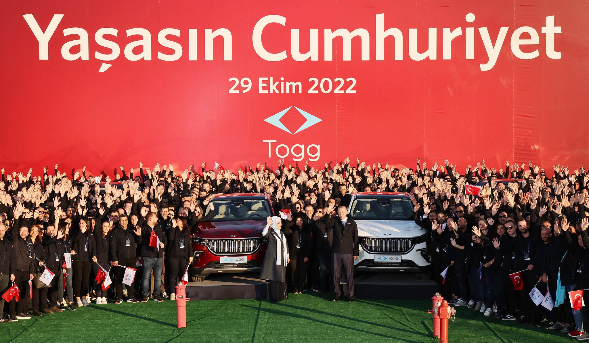 İLK TOGG BANTTAN İNDİ