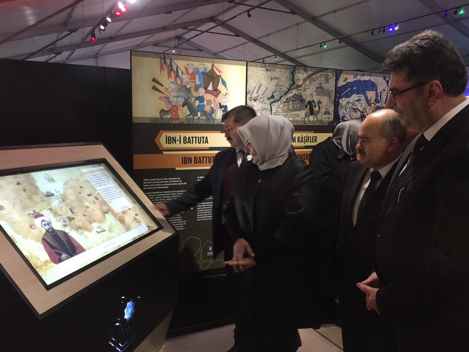 Altinçag'da Bilim Sergisini MEB Bakan Yardimcimiz Sayin Orhan Erdem ile Düzce'de Açtik