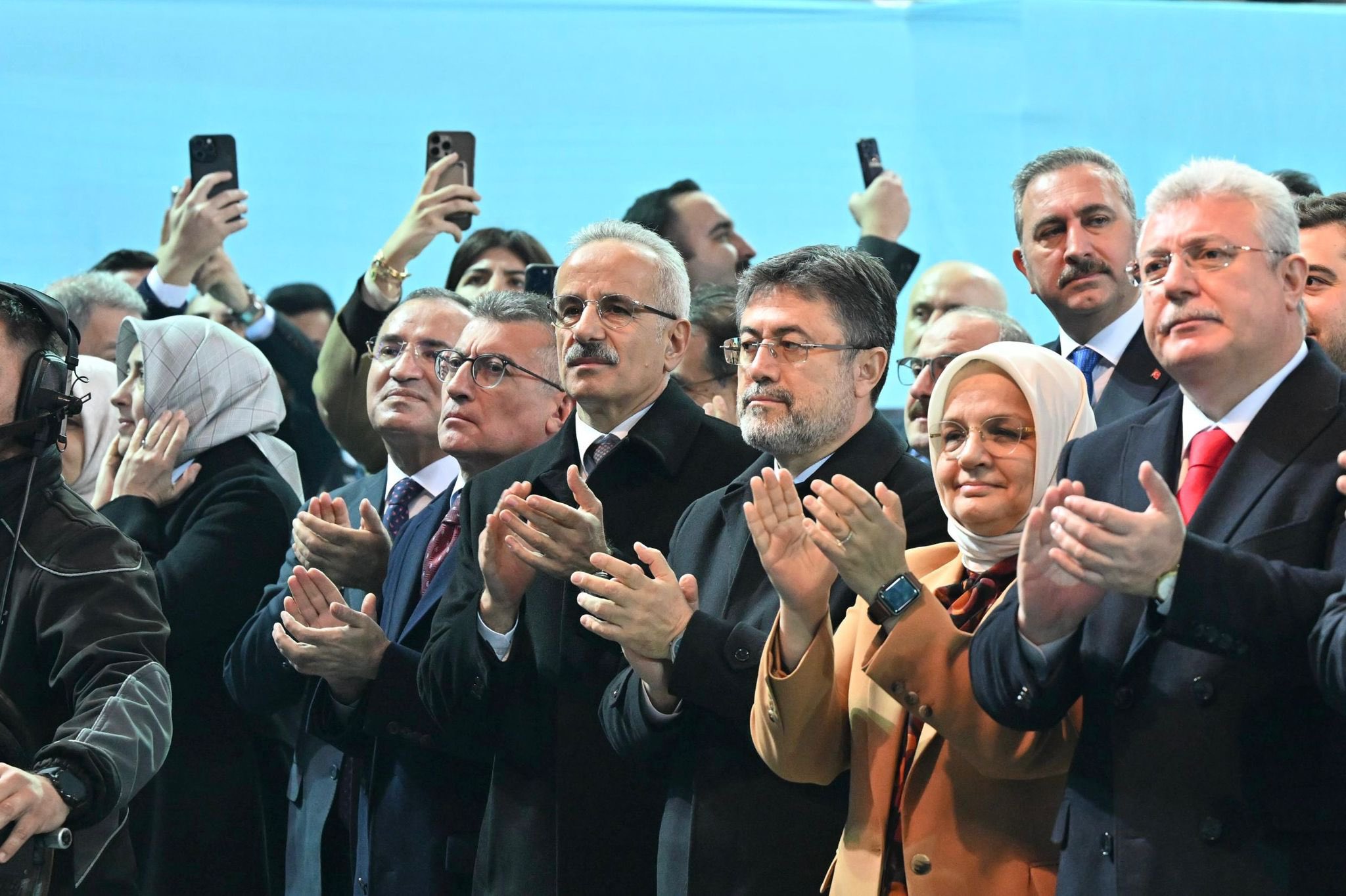 GENÇLİK KOLLARIMIZDA NÖBET DEĞİŞİMİ