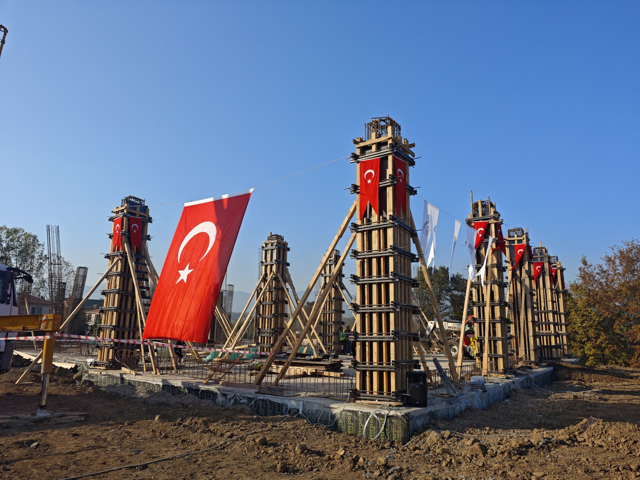 GÜMÜŞOVALI GENÇLERE SÖZÜMÜZÜ TUTUYORUZ