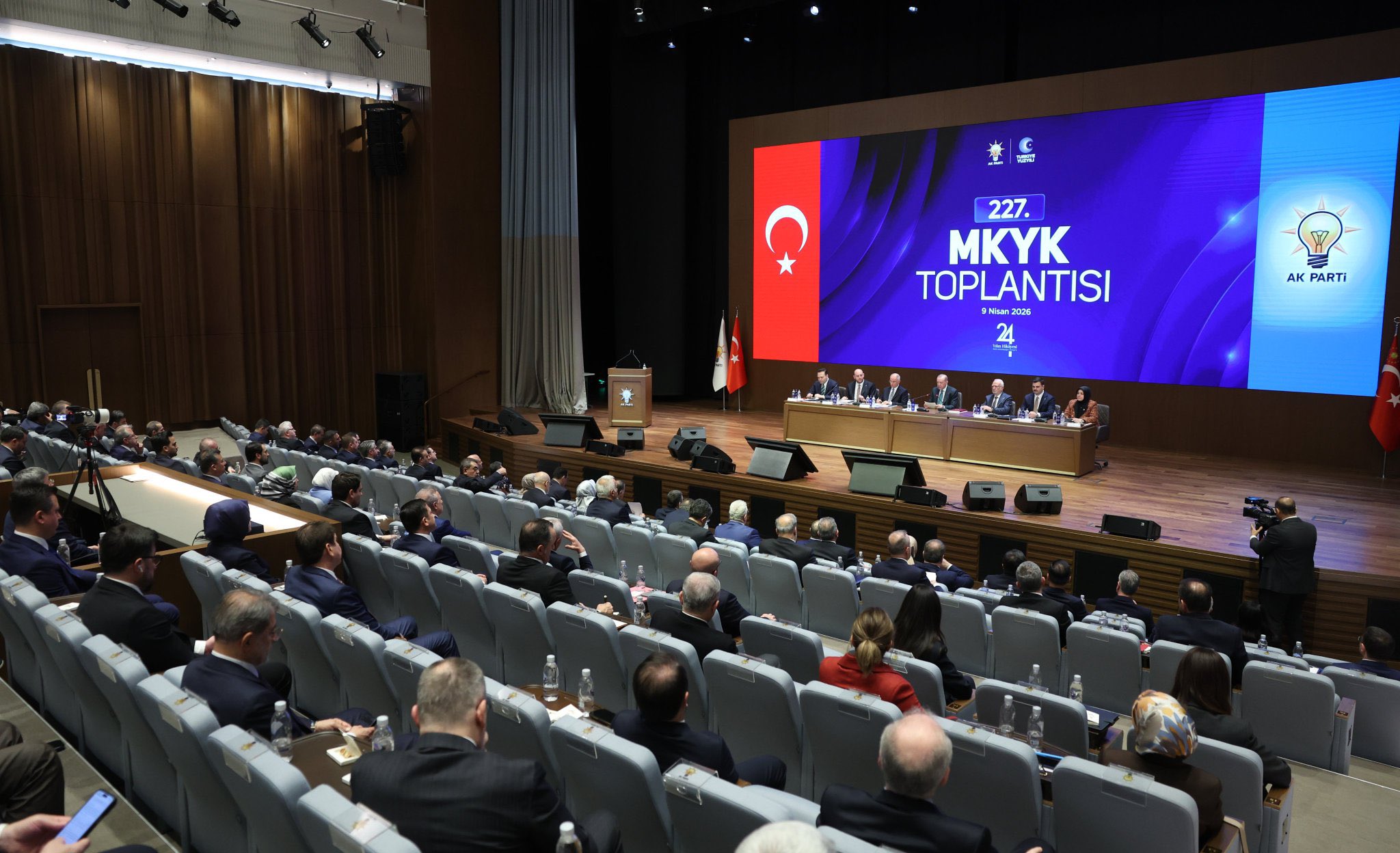 AK PARTİ'NİN 227. MKYK TOPLANTISI