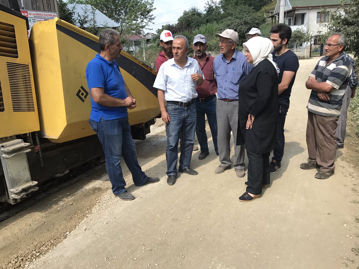 Beyköy, Kavakbiçki, Aktarla Grup Yolu Asfalt Çalismasini Yerinde Inceledik