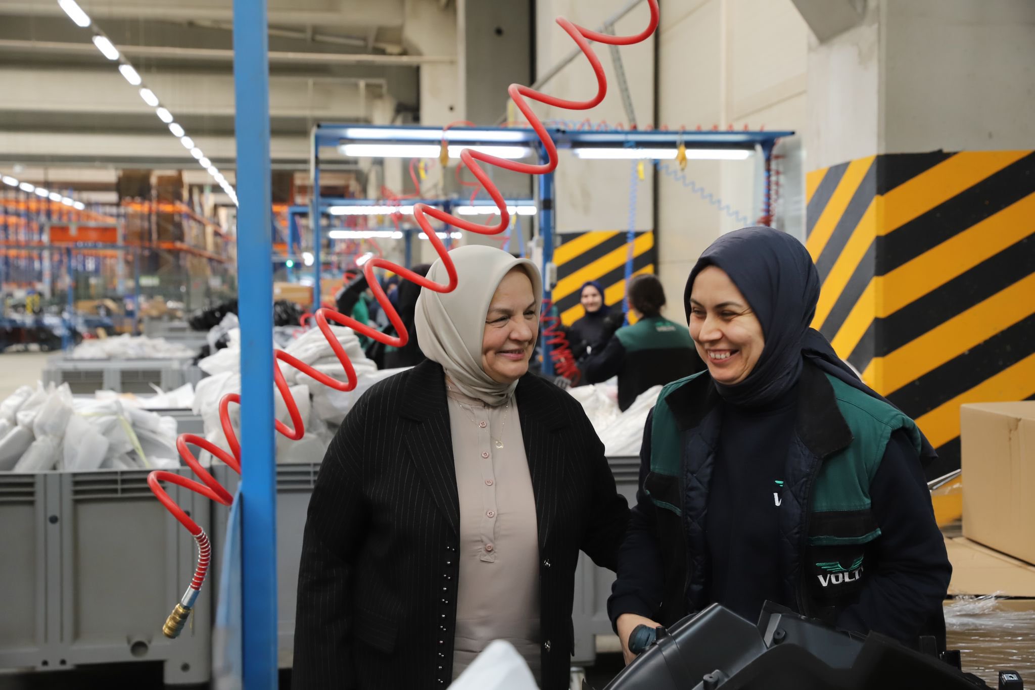 GÜMÜŞOVA OSB'DE ÜRETEN KADINLARI ZİYARET ETTİK